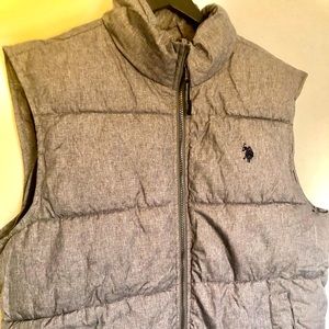 Short sleeve down jacket. Polo NWT LARGE